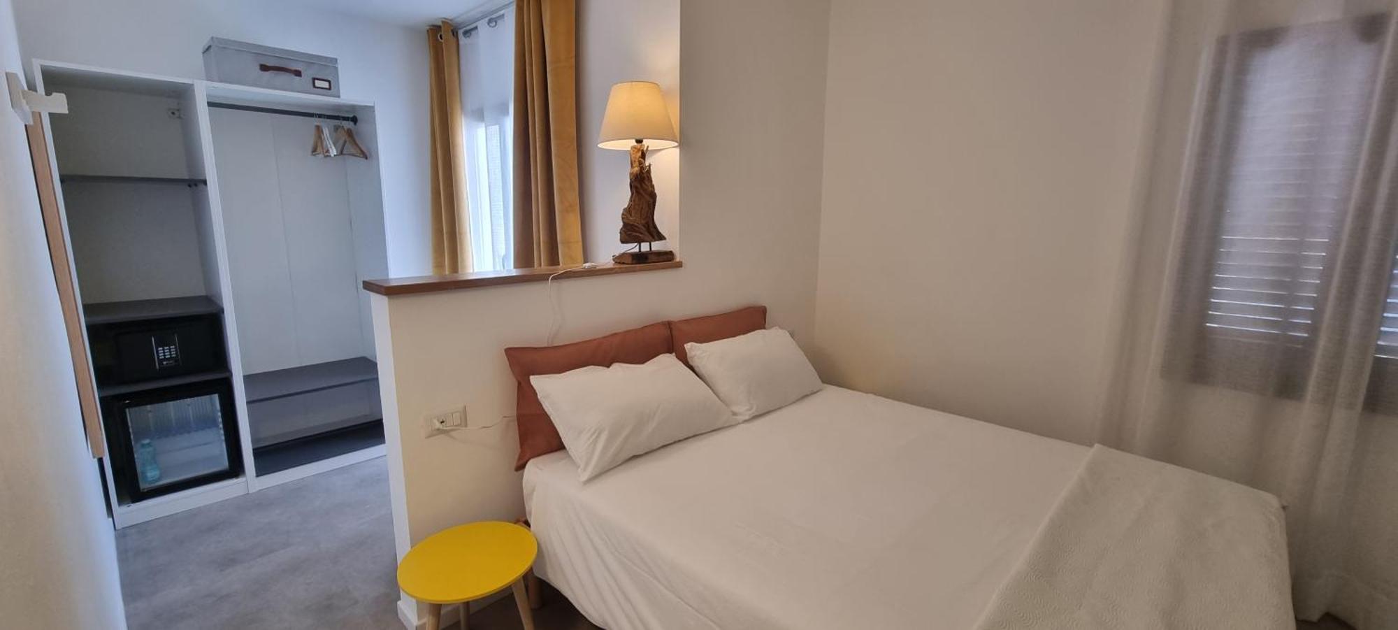 Anthias Rooms Affittacamere Porto San Paolo  Exterior photo